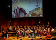 Tradycyja - koncert AOS-u i Big-Bandu pod dyrekcją Pawła Tomaszewskiego z udziałem Gości - 20.11.2024/fot. Marek Galica