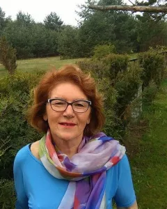 Profesor Anna Waluga